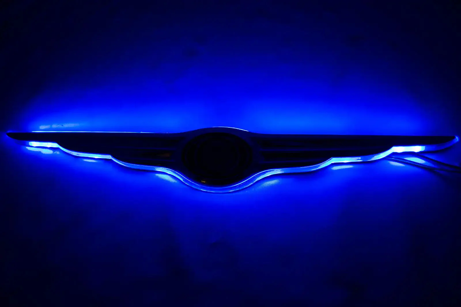 ORACLE Lighting Gen I Chrysler Illuminated LED Rear Wing Emblem - Image 11