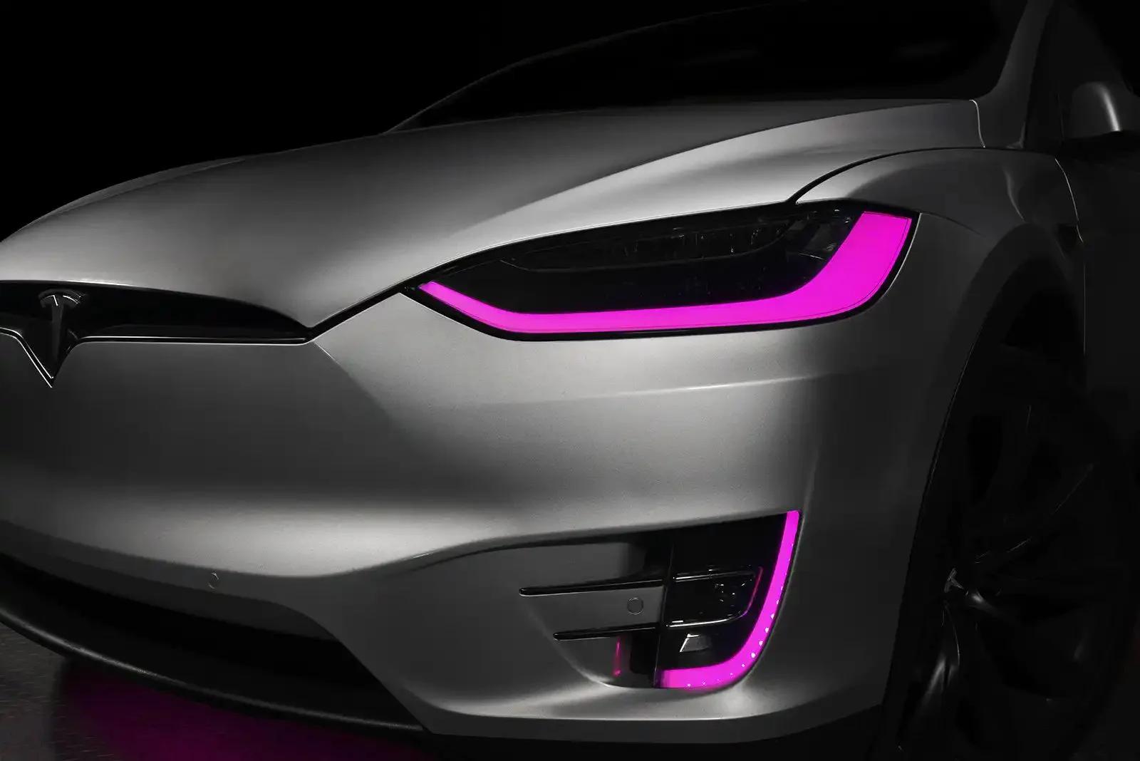 ORACLE Lighting 2016-2024 Tesla Model X Dynamic ColorSHIFT Headlight & Fog Light DRL Upgrade Kit - COMBO - Image 32