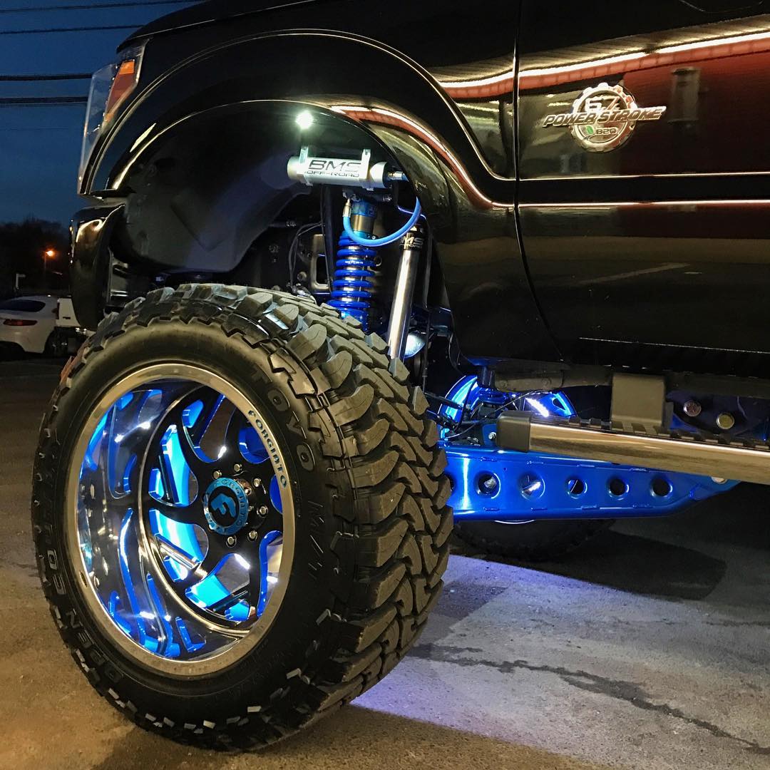 ORACLE Lighting LED Illuminated Wheel Rings - Single / Double Row LED - Image 31